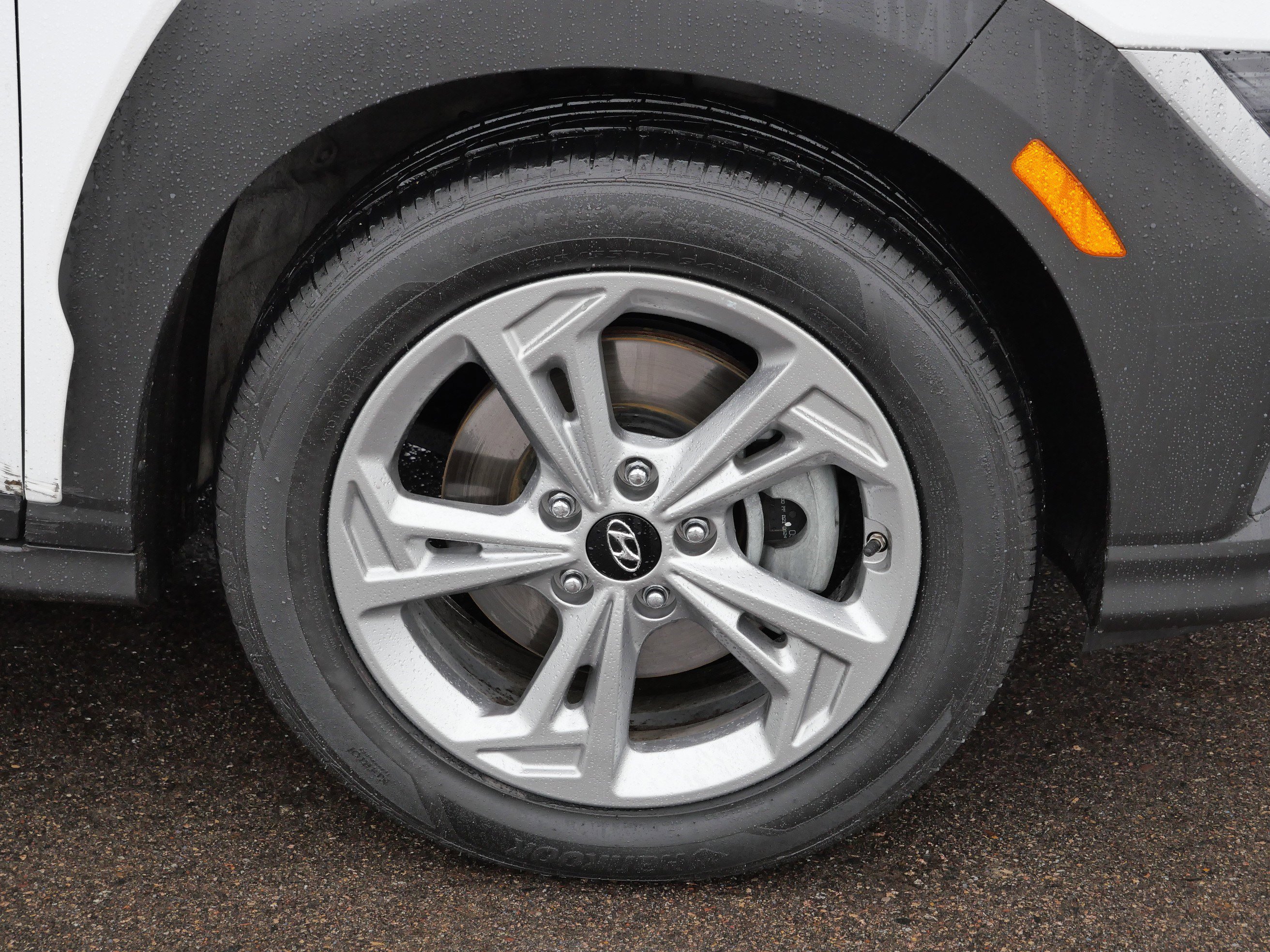 Certified 2022 Hyundai Kona SEL w/ Convenience Package image 15