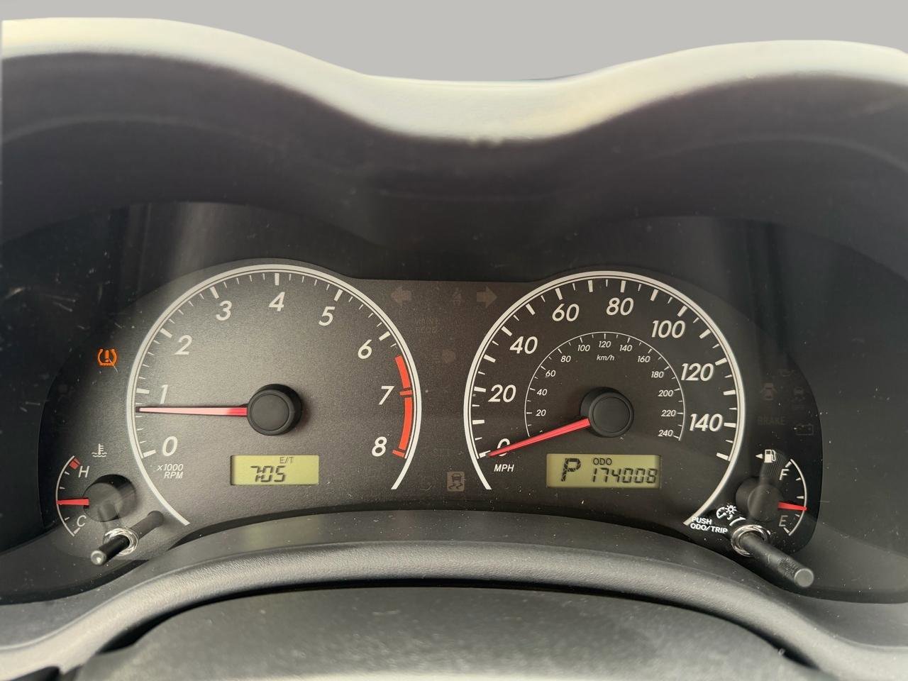 Used 2013 Toyota Corolla LE image 27