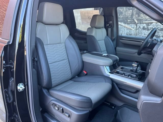 New 2026 Chevrolet Silverado 1500 ZR2 w/ LPO, Dark Essentials Package AWD/4WD image 22