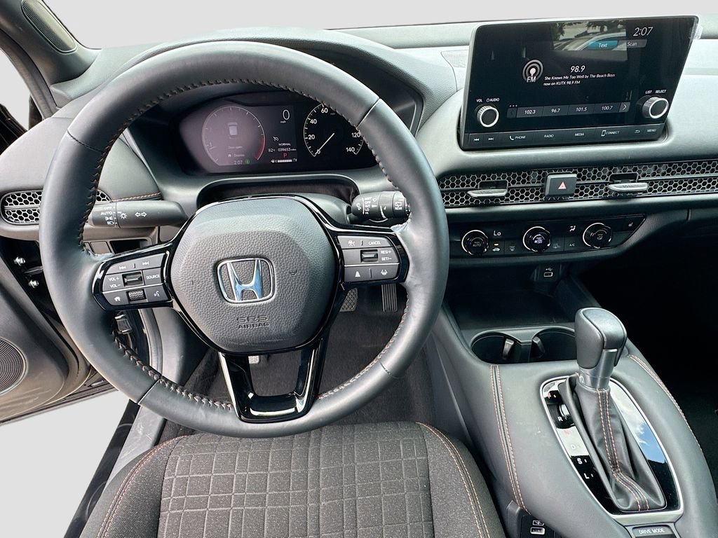 Used 2023 Honda HR-V Sport image 12