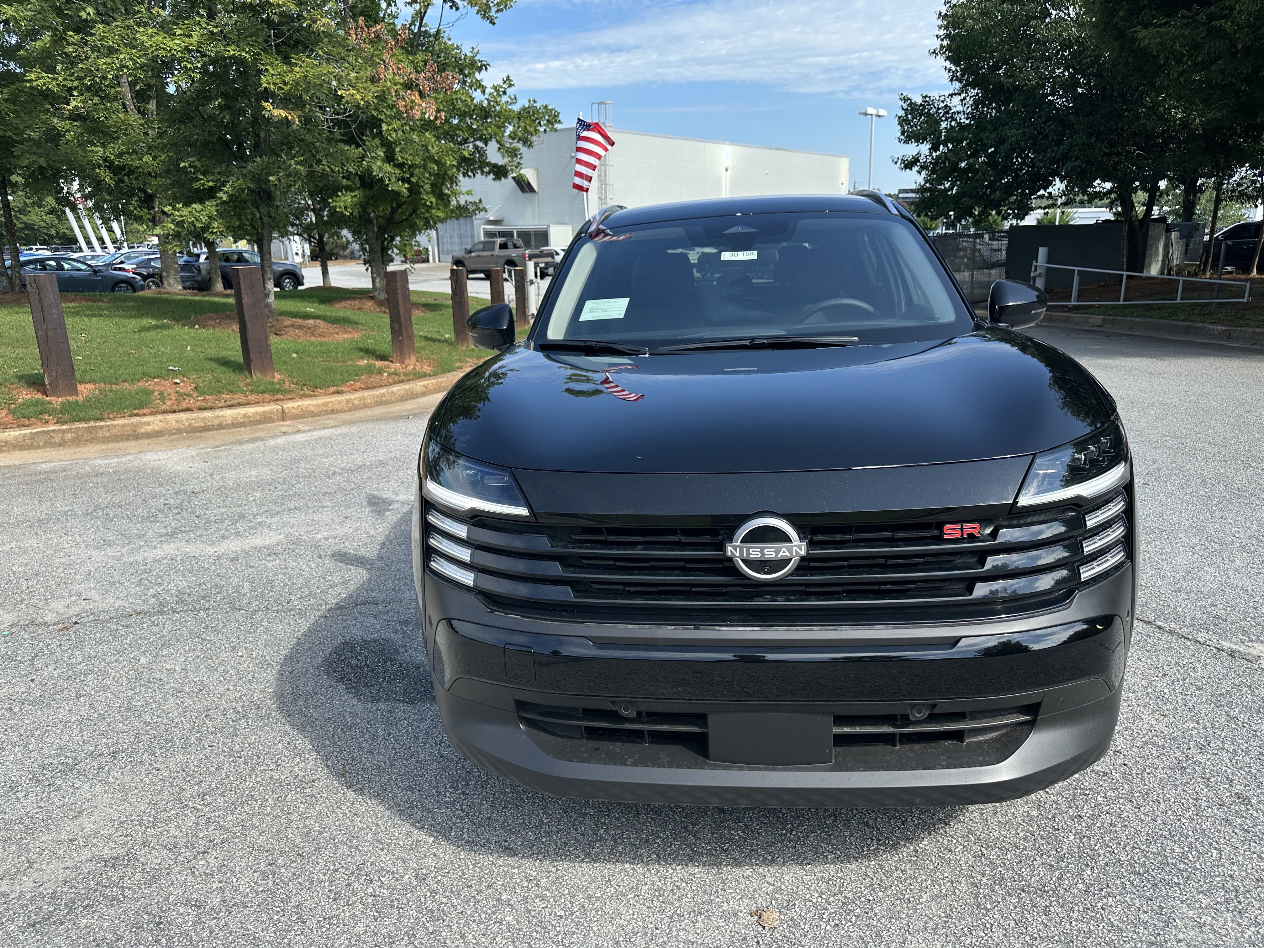 New 2025 Nissan Kicks SR image 2