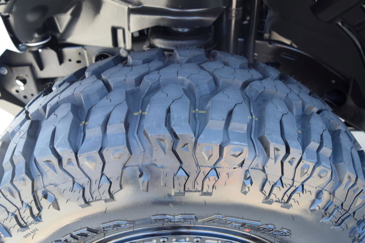 Used 2022 Jeep Gladiator Sport image 30