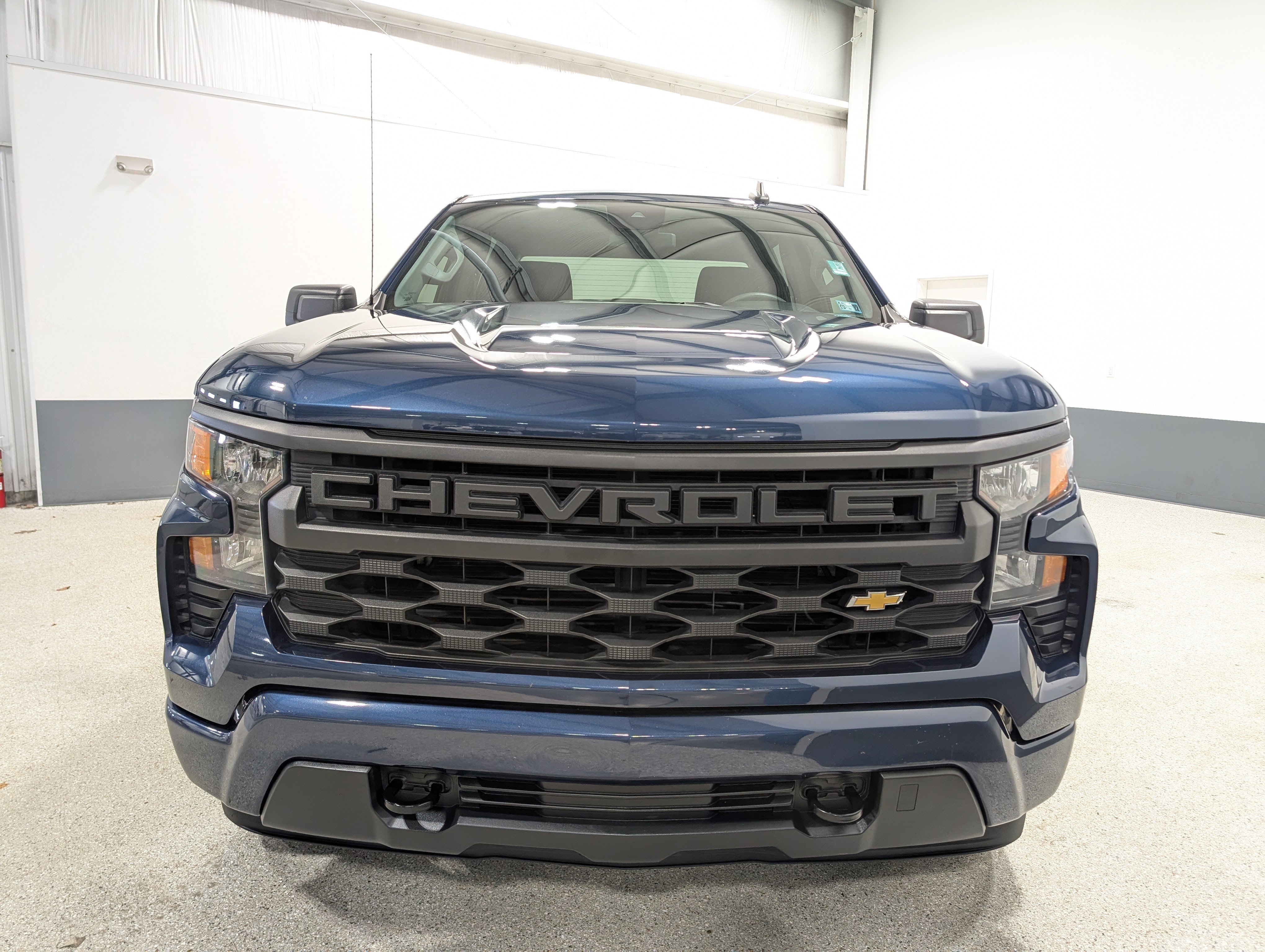 Used 2022 Chevrolet Silverado 1500 Custom AWD/4WD image 8