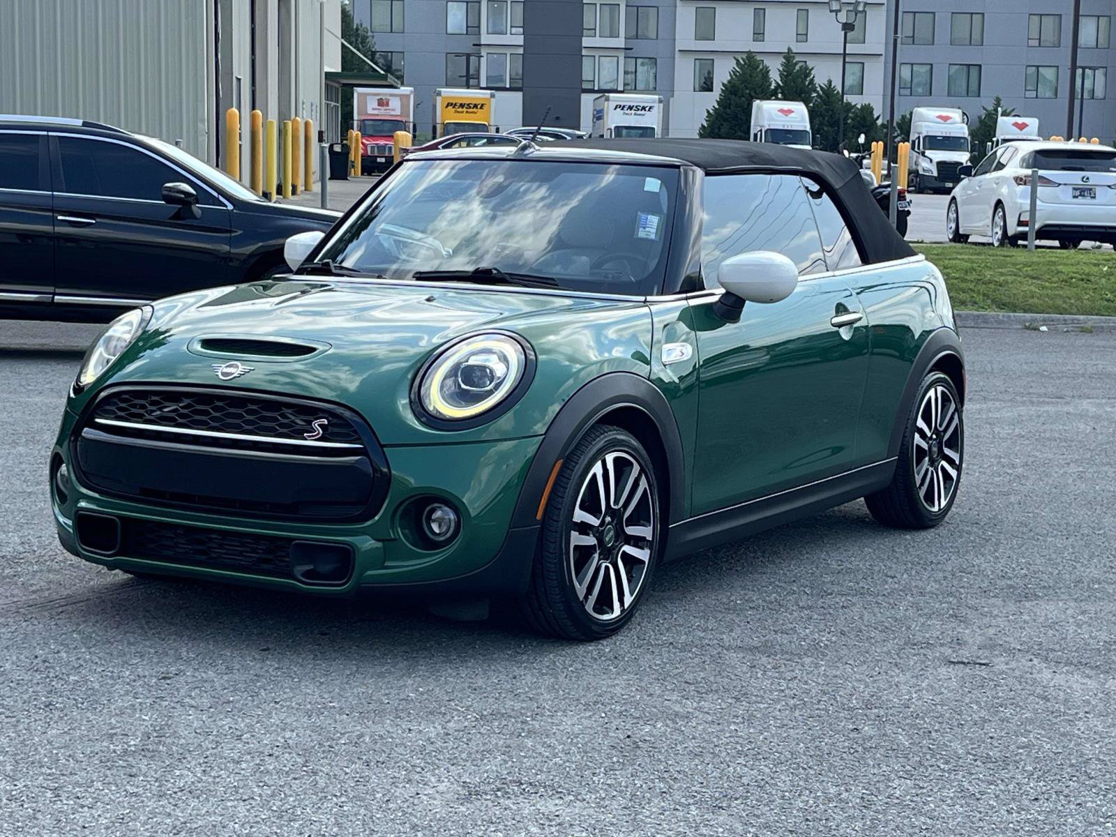 Used 2021 MINI Cooper S FWD image 3