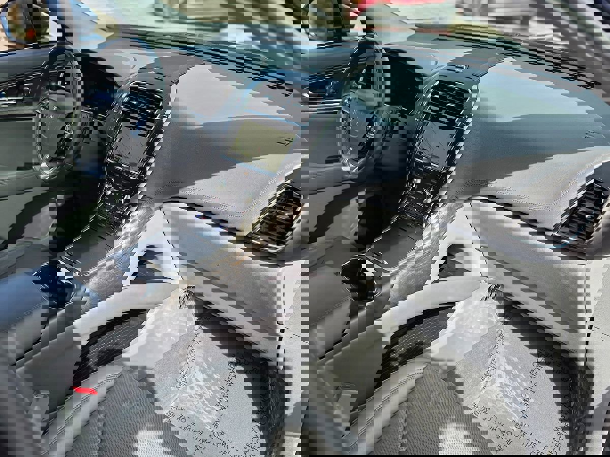 Used 2019 Lincoln Nautilus Reserve image 15