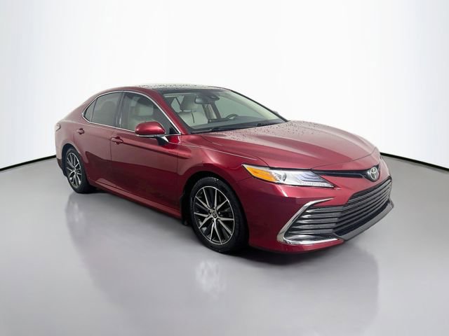 Used 2021 Toyota Camry XLE FWD image 24