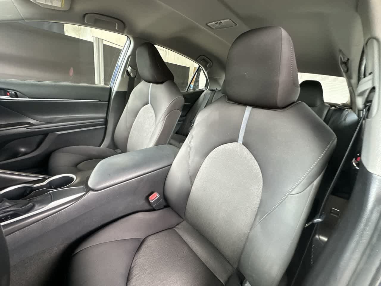 Used 2021 Toyota Camry LE FWD image 14