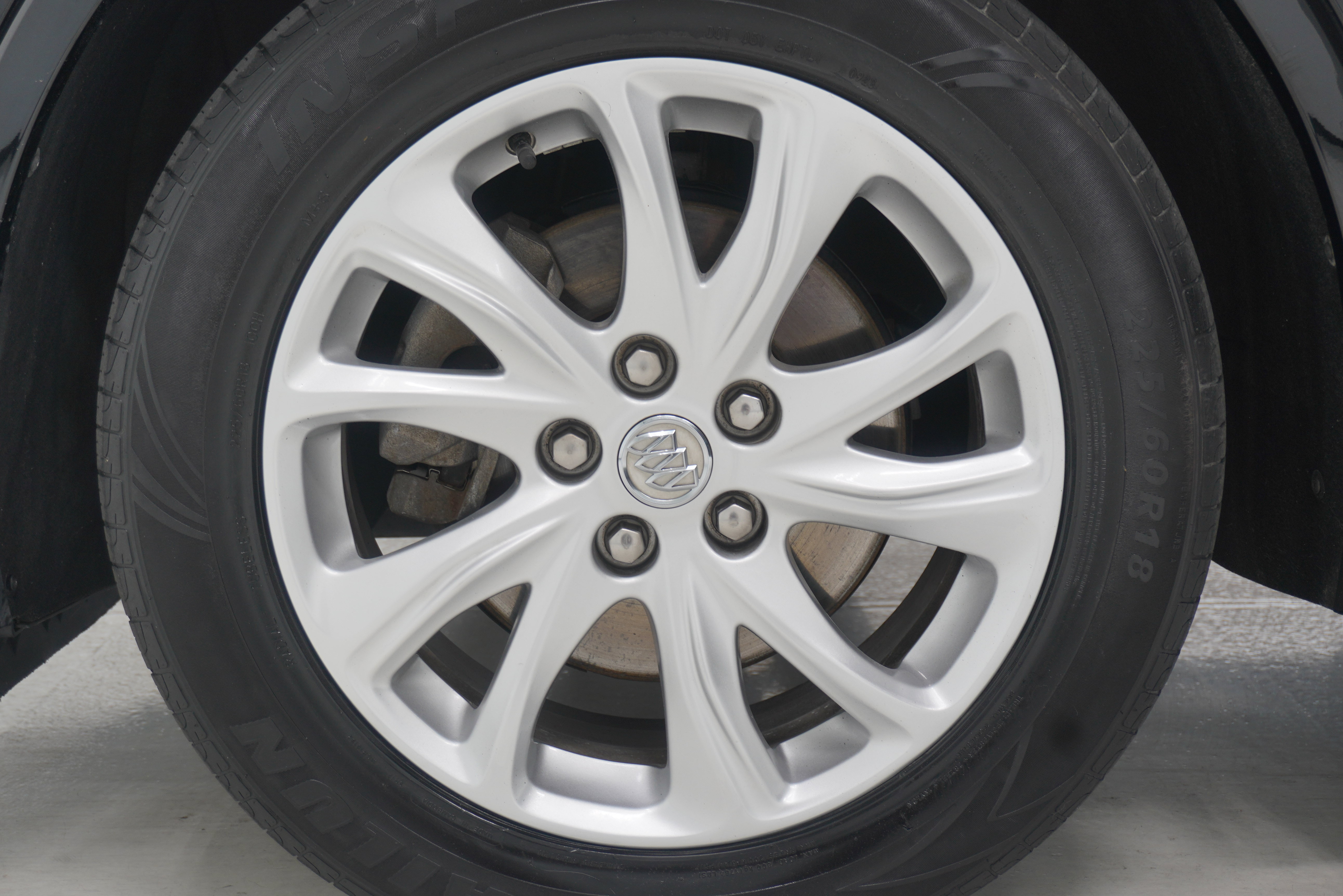 Used 2019 Buick Envision Preferred AWD/4WD image 28