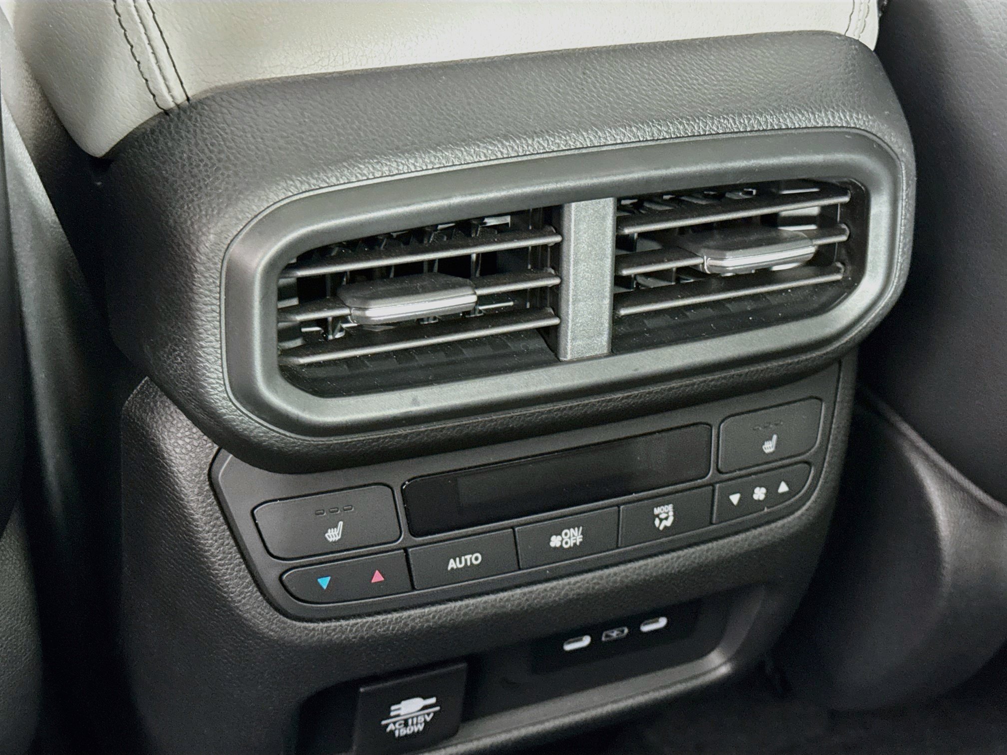 Certified 2024 Honda Pilot Elite image 27