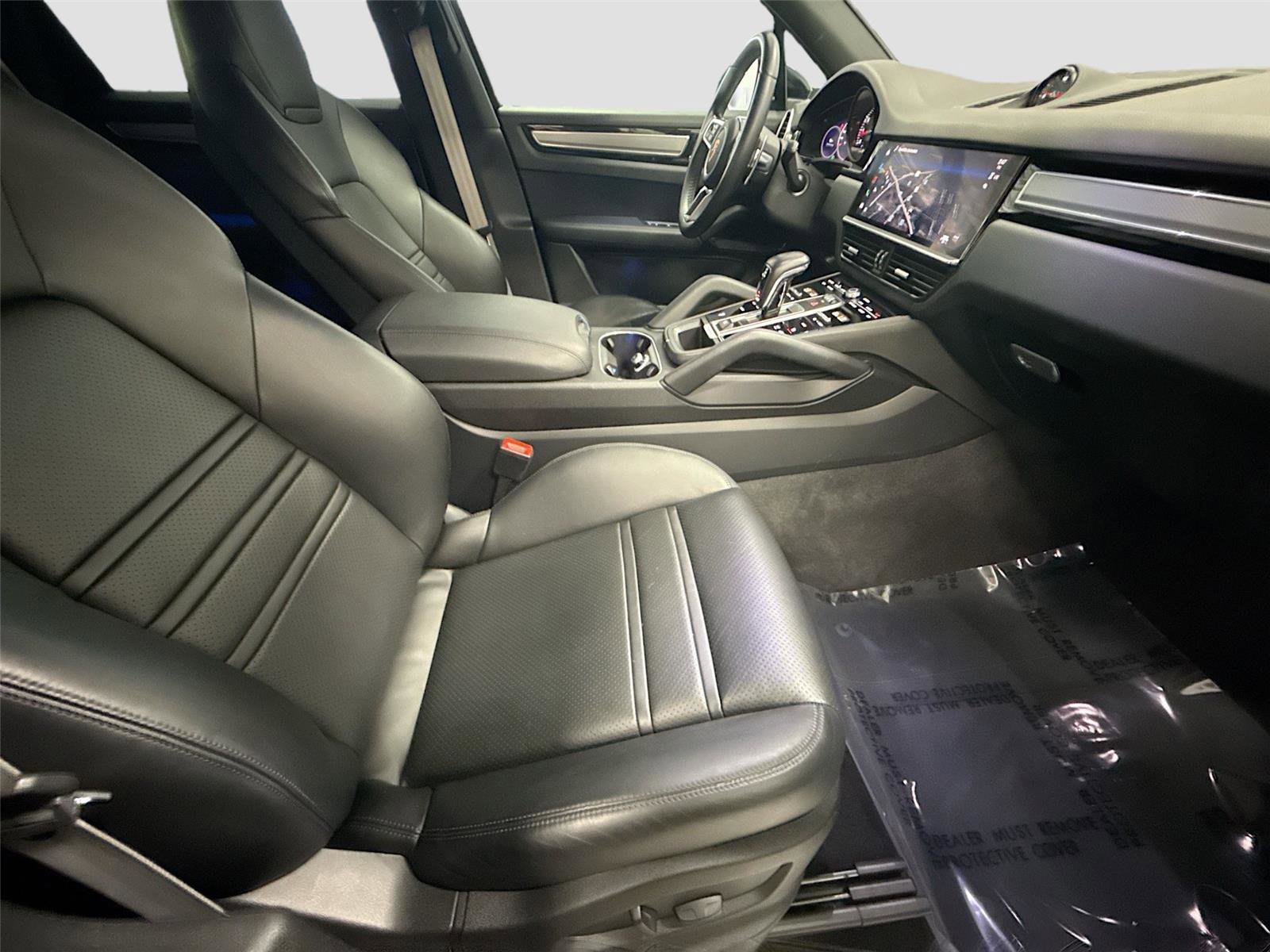 Used 2022 Porsche Cayenne Platinum Edition AWD/4WD image 30