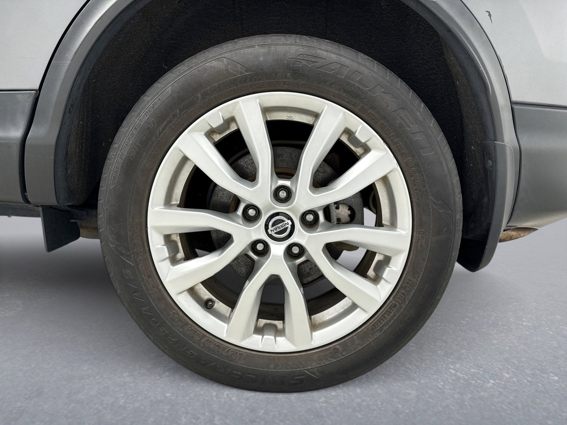 Used 2020 Nissan Rogue Sport SV w/ Technology Package image 11