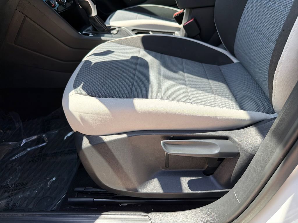 Used 2025 Volkswagen Taos S w/ Taos MDO Package image 19