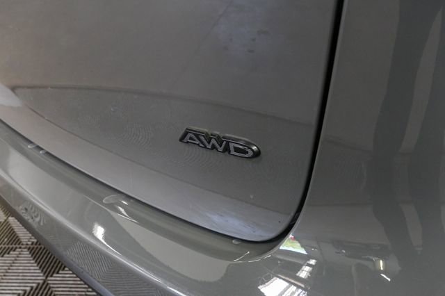Used 2022 Chrysler Pacifica Touring-L w/ Uconnect Theater Family Group AWD/4WD image 10
