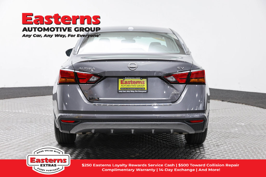 Used 2023 Nissan Altima 2.5 SV AWD/4WD image 7