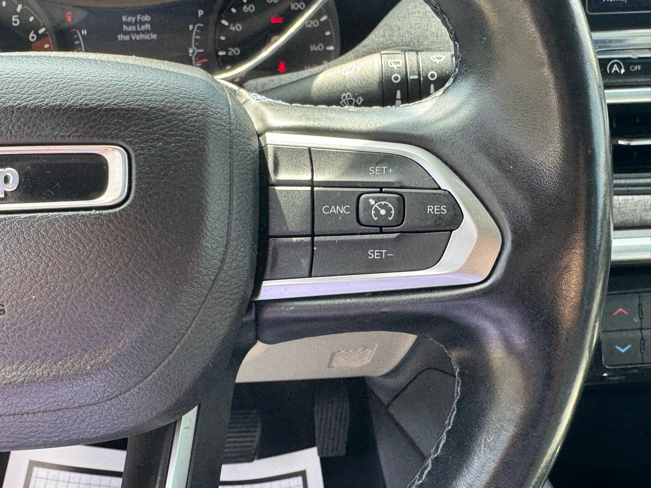 Used 2022 Jeep Compass Latitude w/ Convenience Group image 21