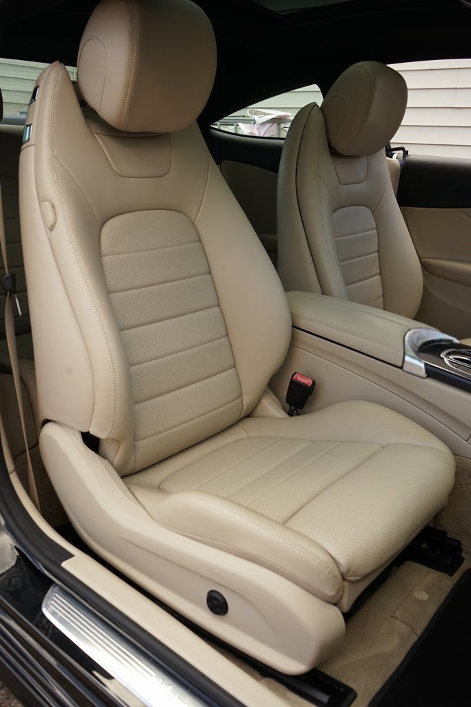 Used 2018 Mercedes-Benz C 300 Coupe image 3