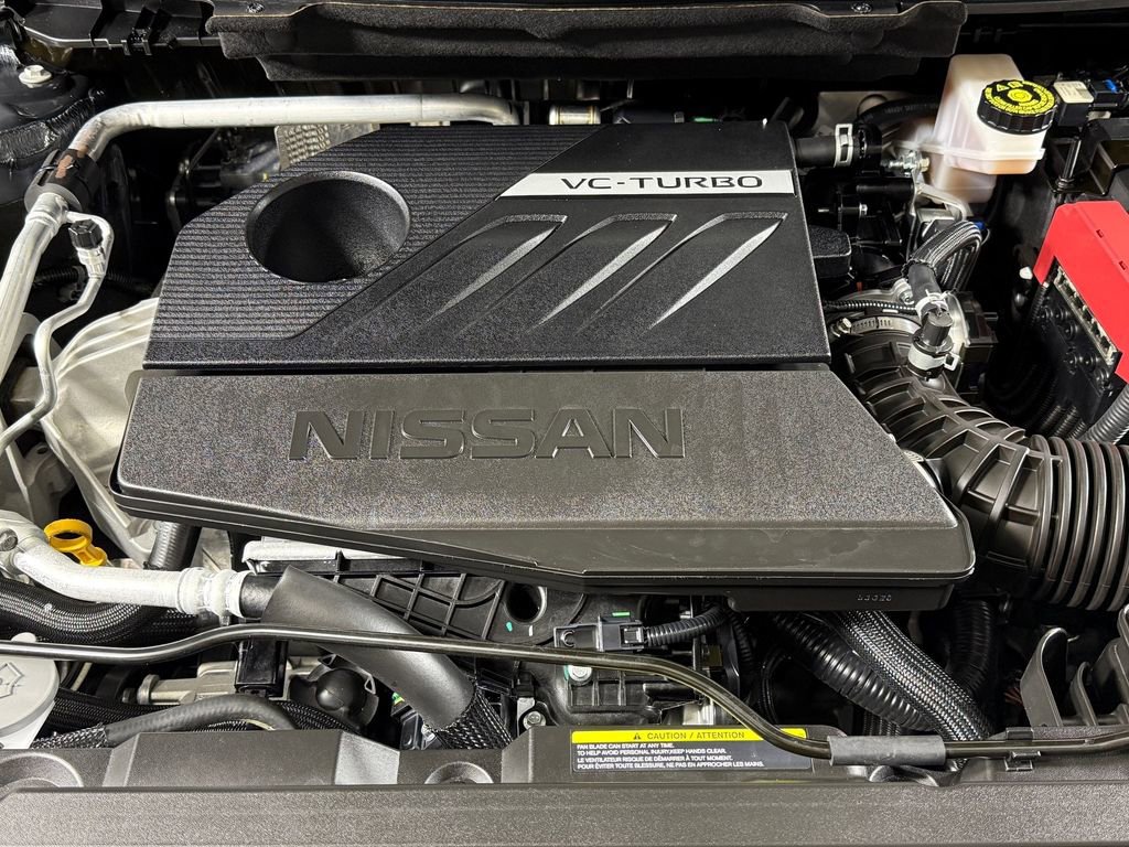 Used 2025 Nissan Rogue SV image 9