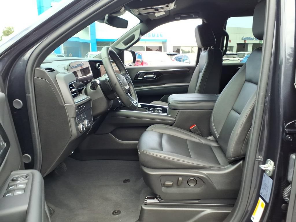 Certified 2025 Chevrolet Tahoe Z71 AWD/4WD image 10