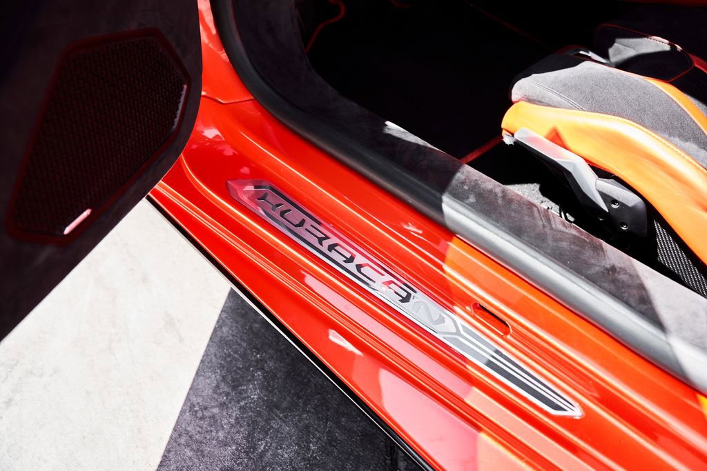 Used 2023 Lamborghini Huracan Tecnica image 41