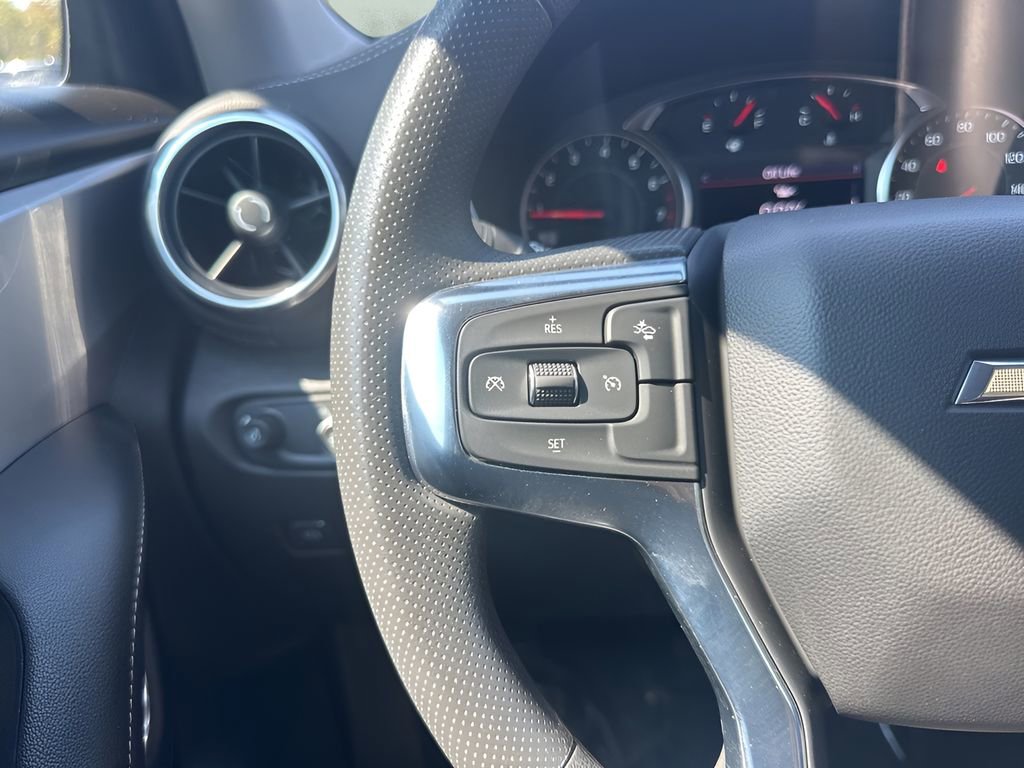 Used 2025 Chevrolet Blazer LT image 14