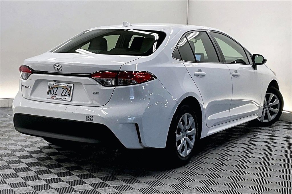 Used 2023 Toyota Corolla LE image 12