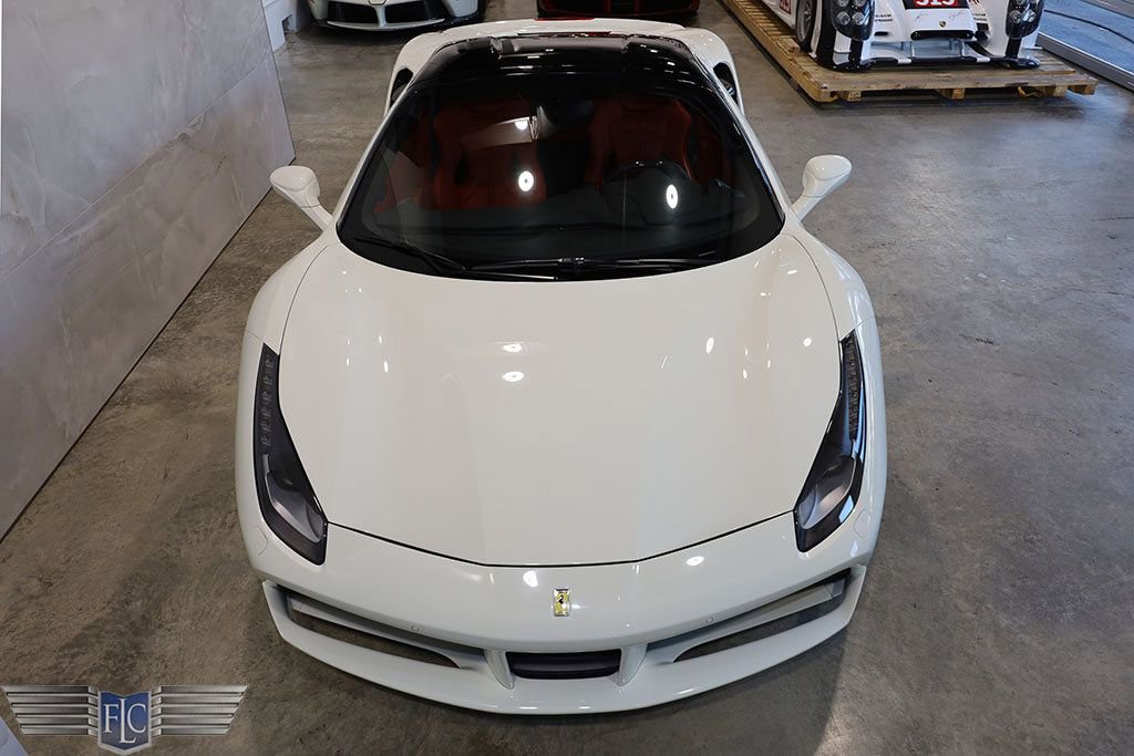 Used 2019 Ferrari 488 Spider image 13
