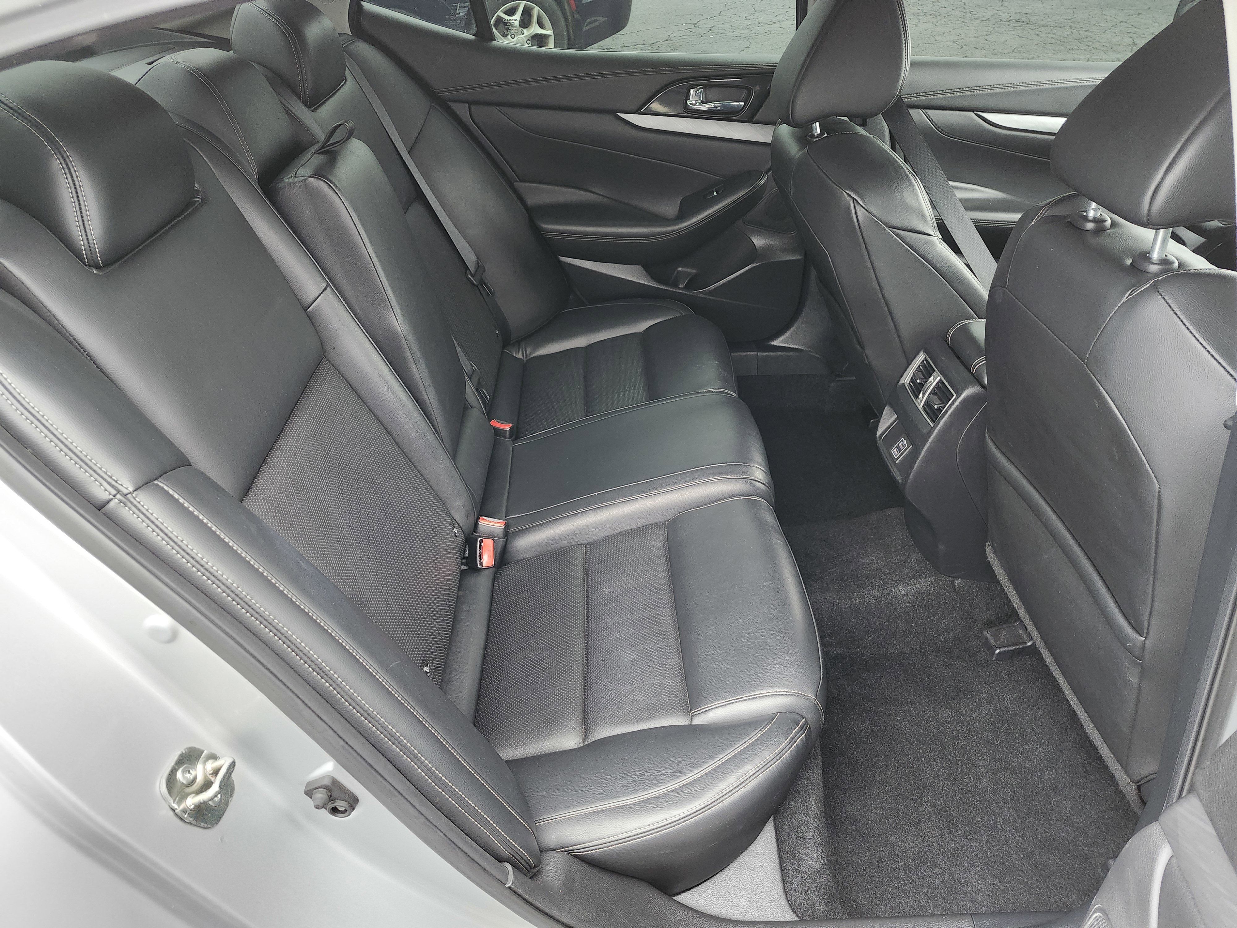 Used 2018 Nissan Maxima 3.5 SL image 23