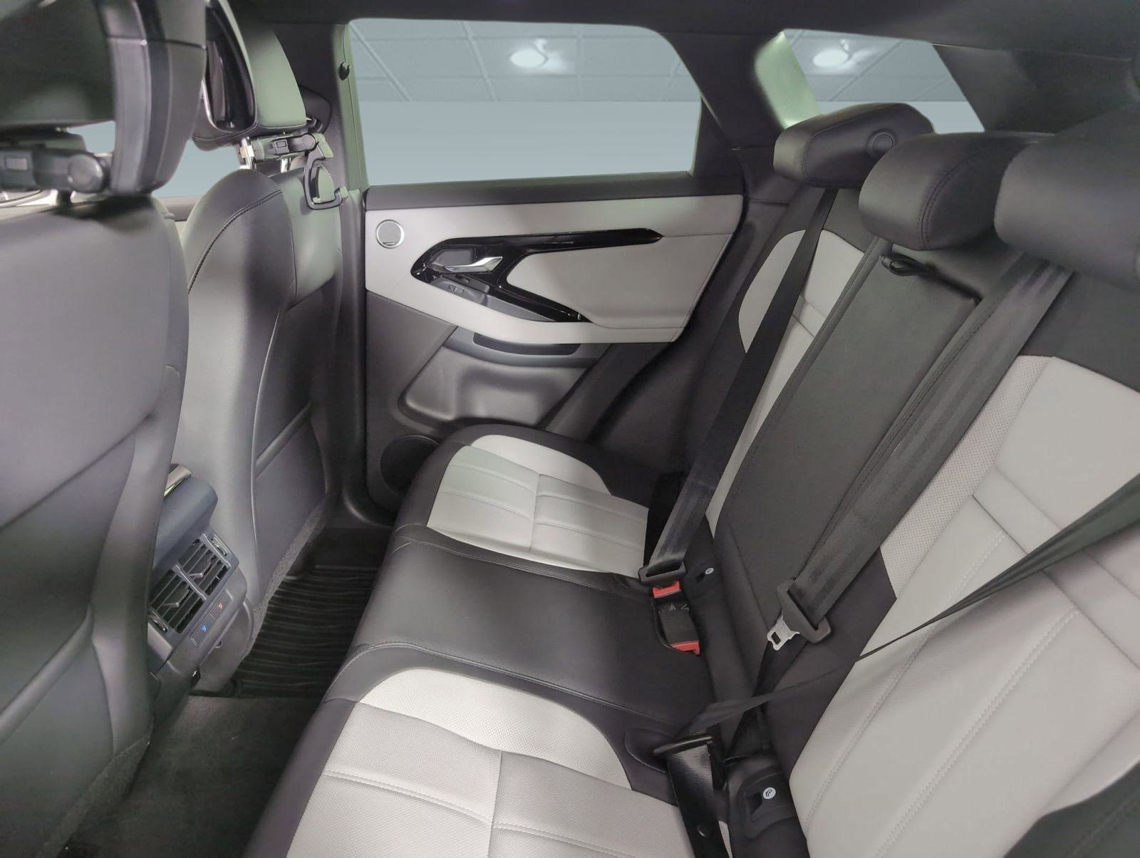 Certified 2026 Land Rover Range Rover Evoque Dynamic SE image 20