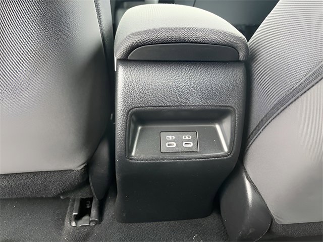 Used 2024 Toyota Corolla LE image 31