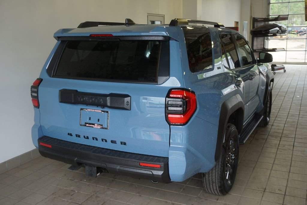 New 2026 Toyota 4Runner SR5 AWD/4WD image 15