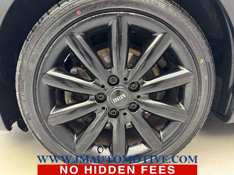 Used 2019 MINI Cooper S w/ Signature Upholstery Package image 9