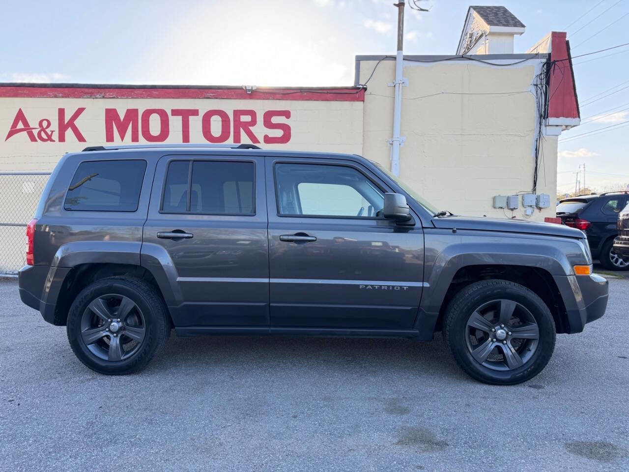 Used 2016 Jeep Patriot High Altitude image 9