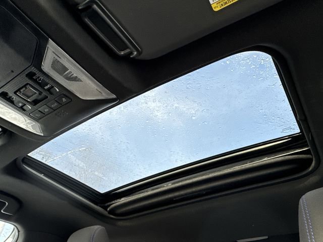 Used 2022 Toyota RAV4 SE w/ Convenience Package image 18