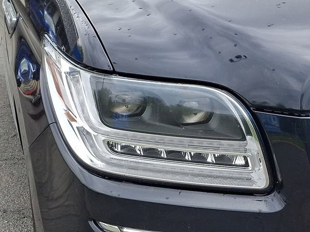 Used 2021 Lincoln Navigator Reserve w/ Luxury Package AWD/4WD image 9