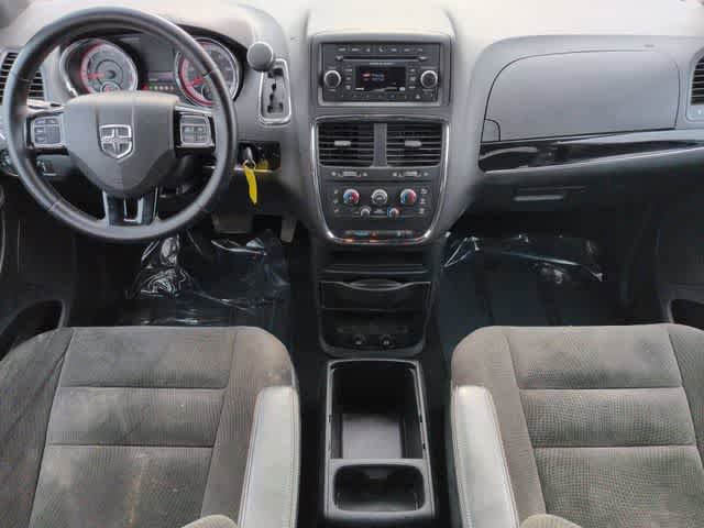 Used 2016 Dodge Grand Caravan SE image 14