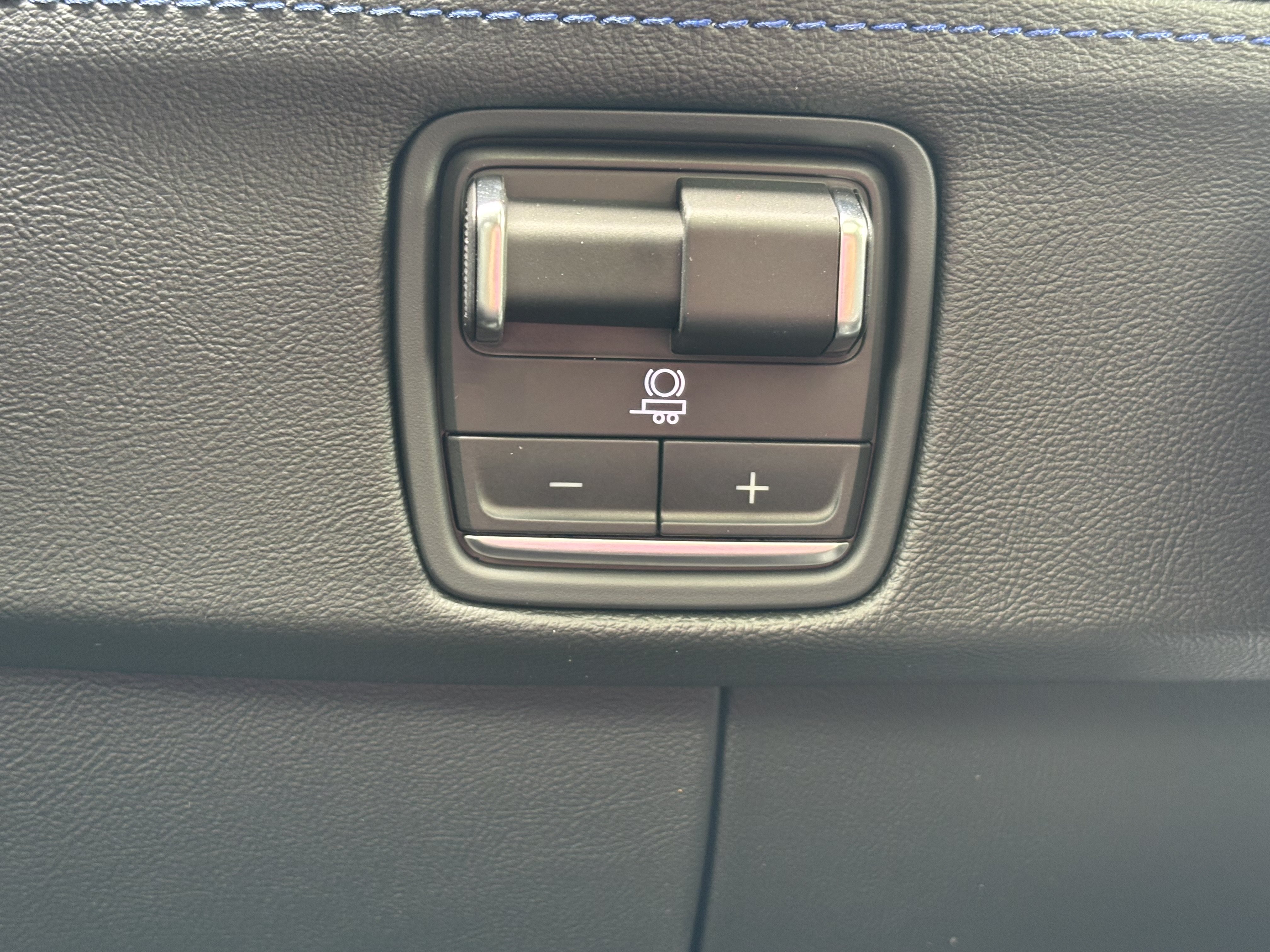 New 2026 Cadillac Escalade IQL Luxury AWD/4WD image 32