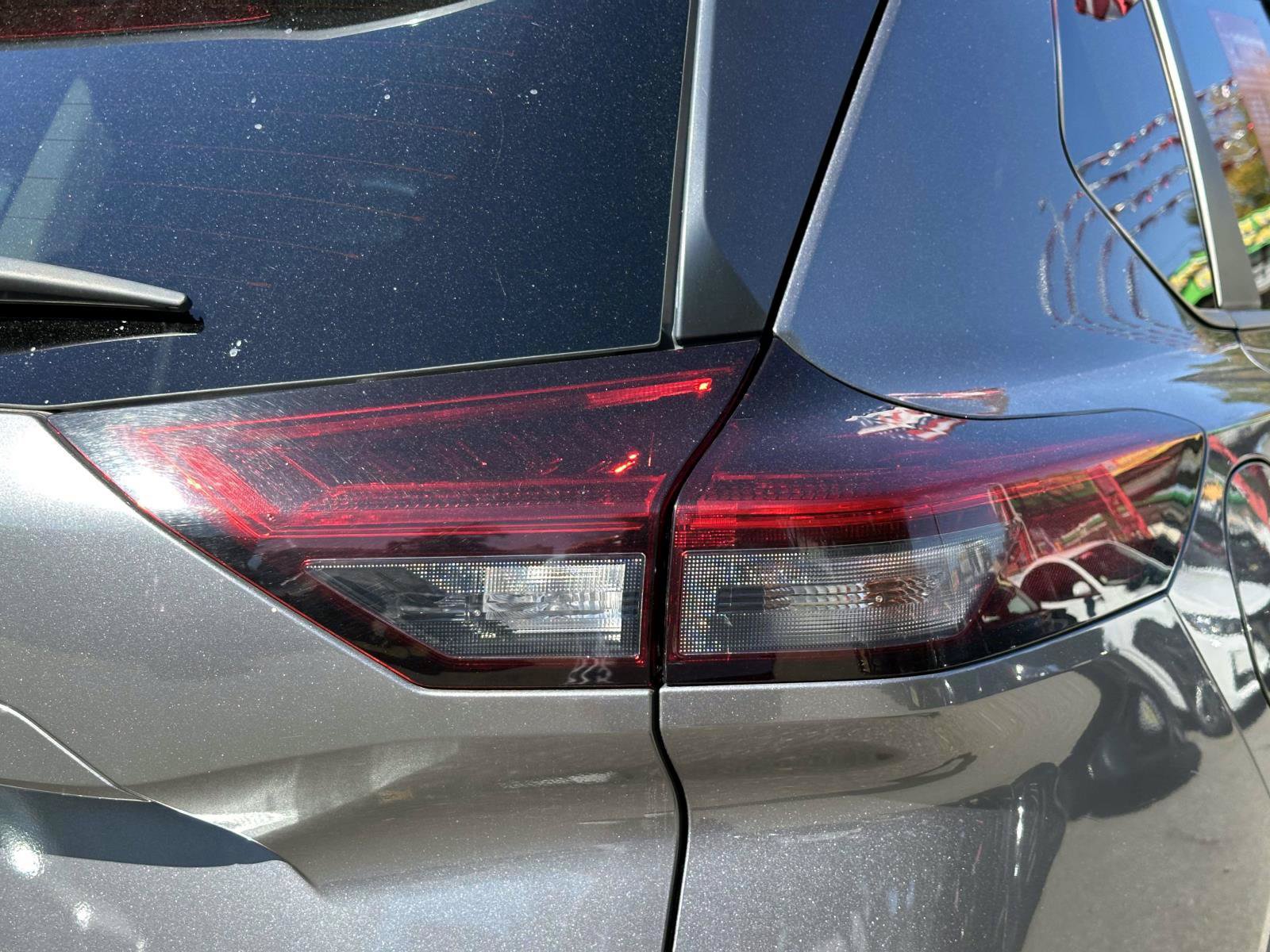 Certified 2022 Nissan Rogue SV AWD/4WD image 11