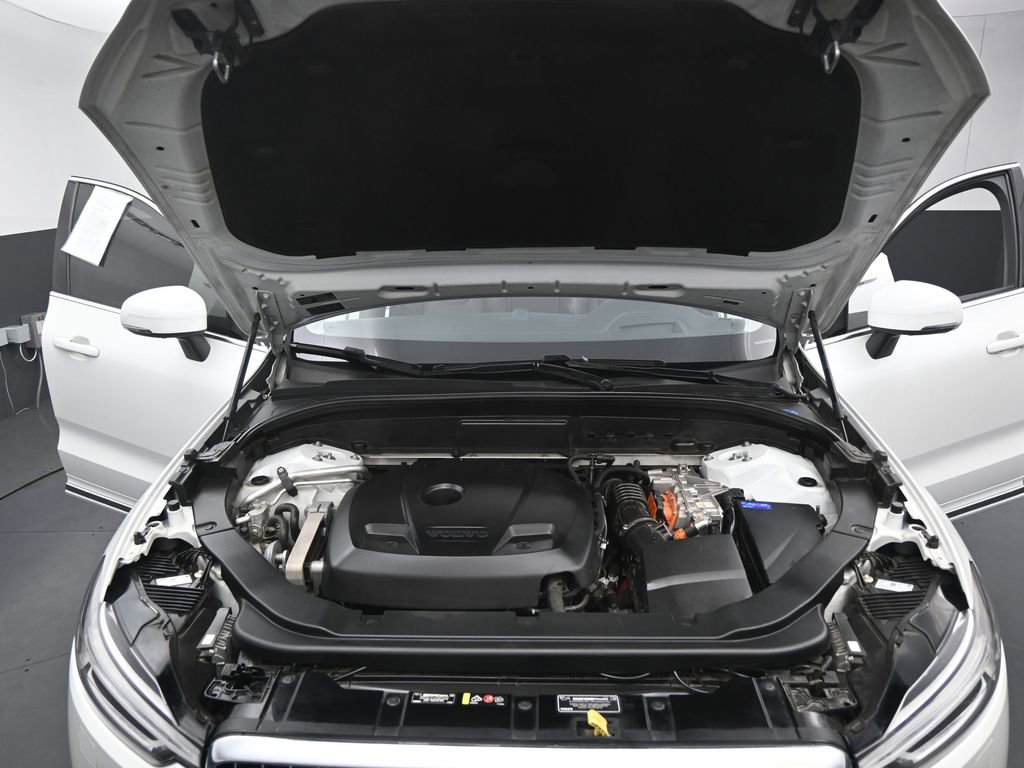 Used 2019 Volvo XC60 T8 Inscription w/ Advanced Package image 38