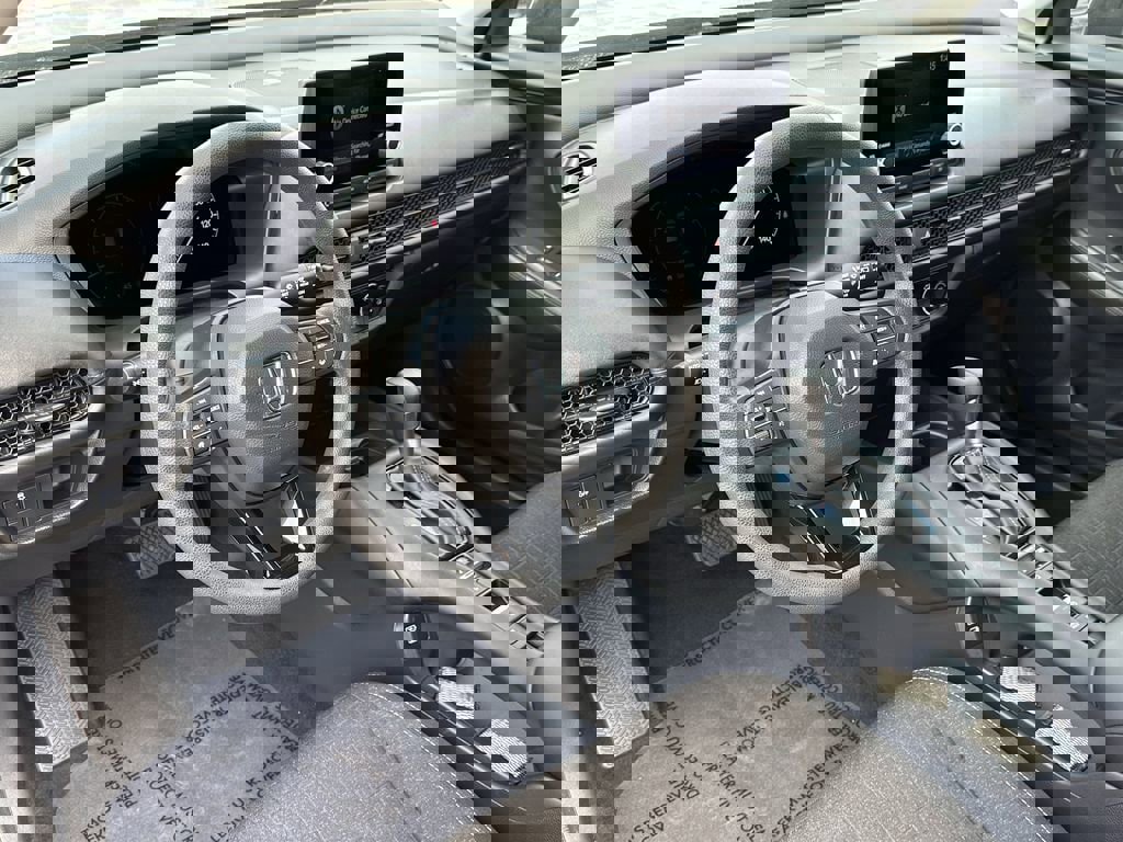 Used 2025 Honda HR-V LX image 18