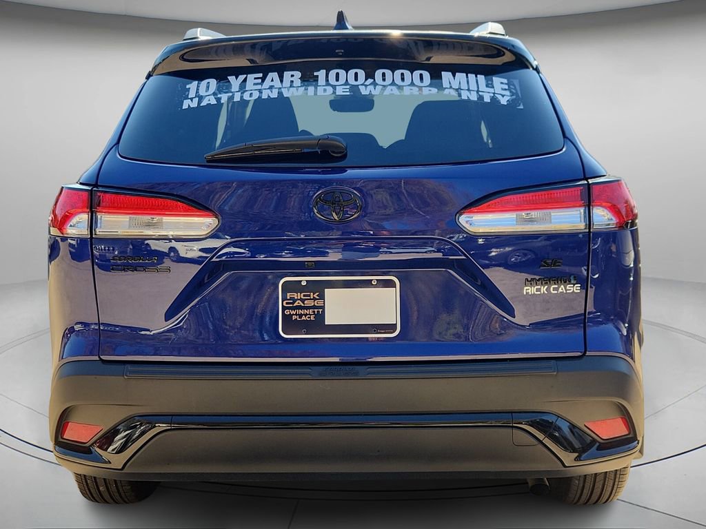 Used 2024 Toyota Corolla Cross SE image 6