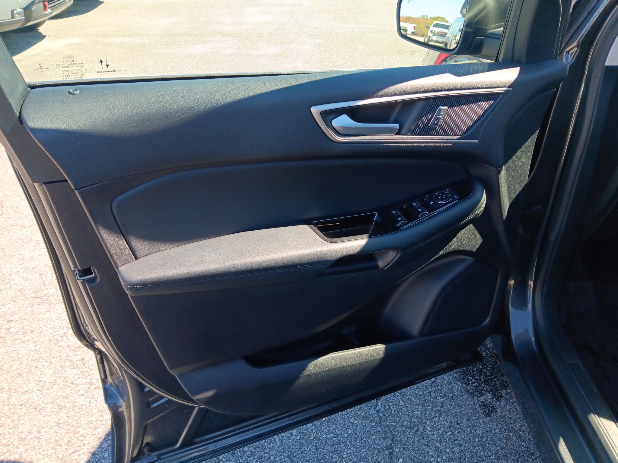 Used 2020 Ford Edge SEL w/ Convenience Package FWD image 12