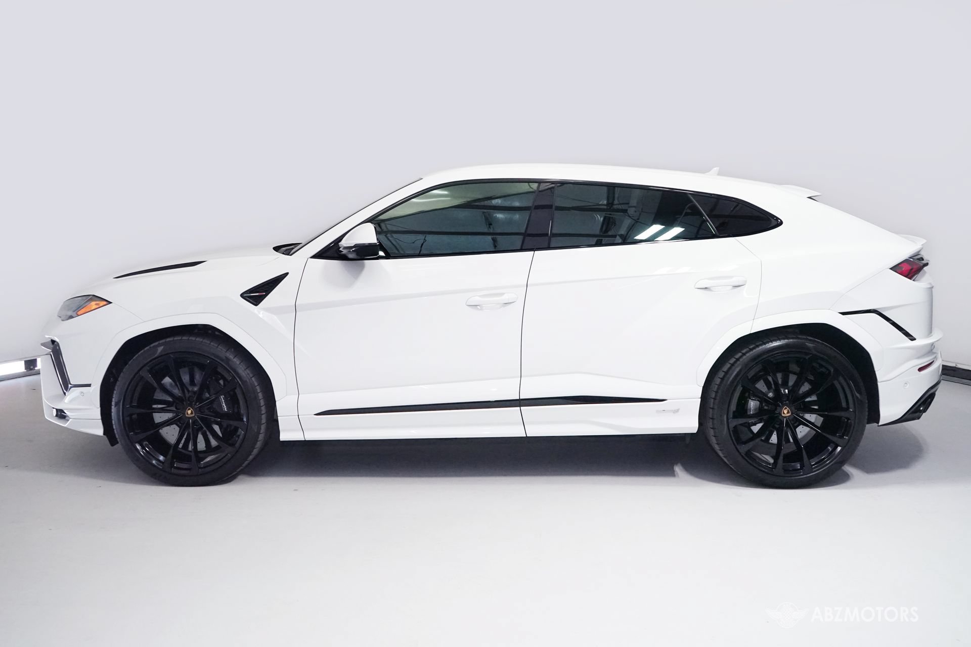 Used 2023 Lamborghini Urus S AWD/4WD image 4