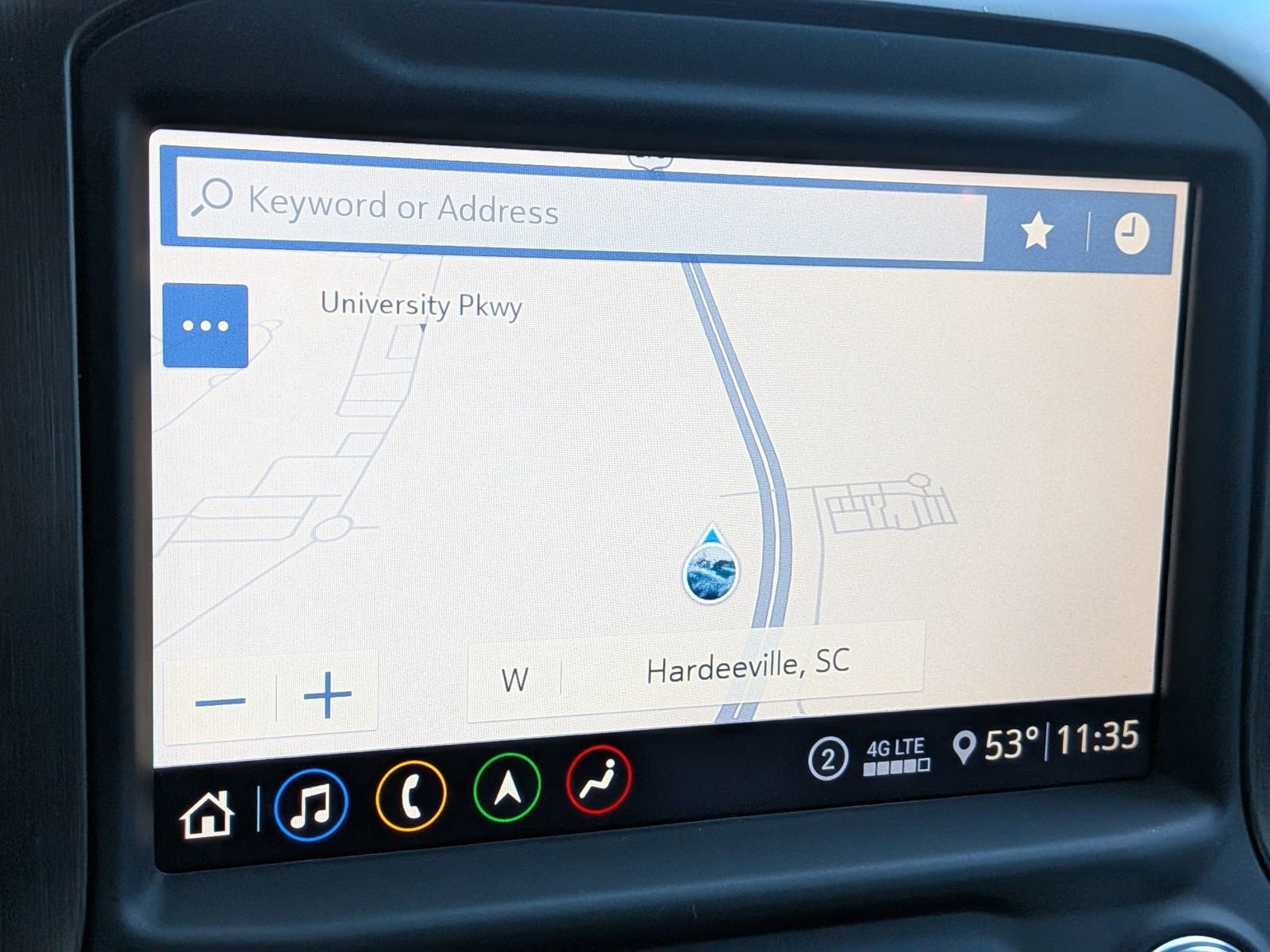 Used 2020 GMC Sierra 1500 AT4 w/ AT4 Premium Package image 13