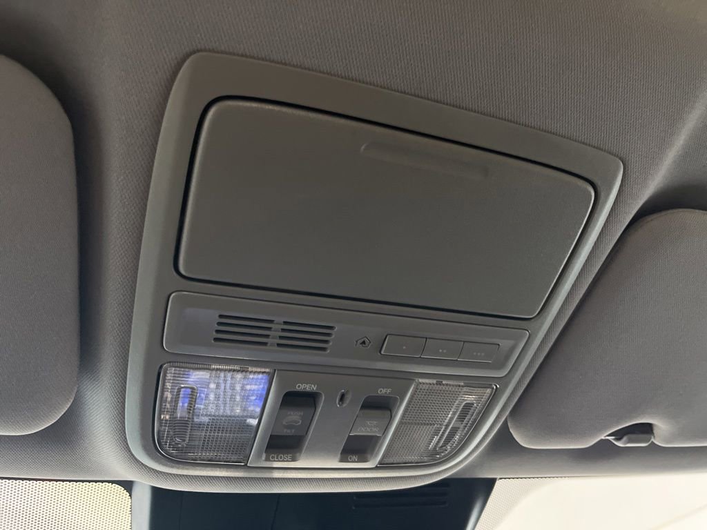 Used 2020 Honda CR-V Touring image 72
