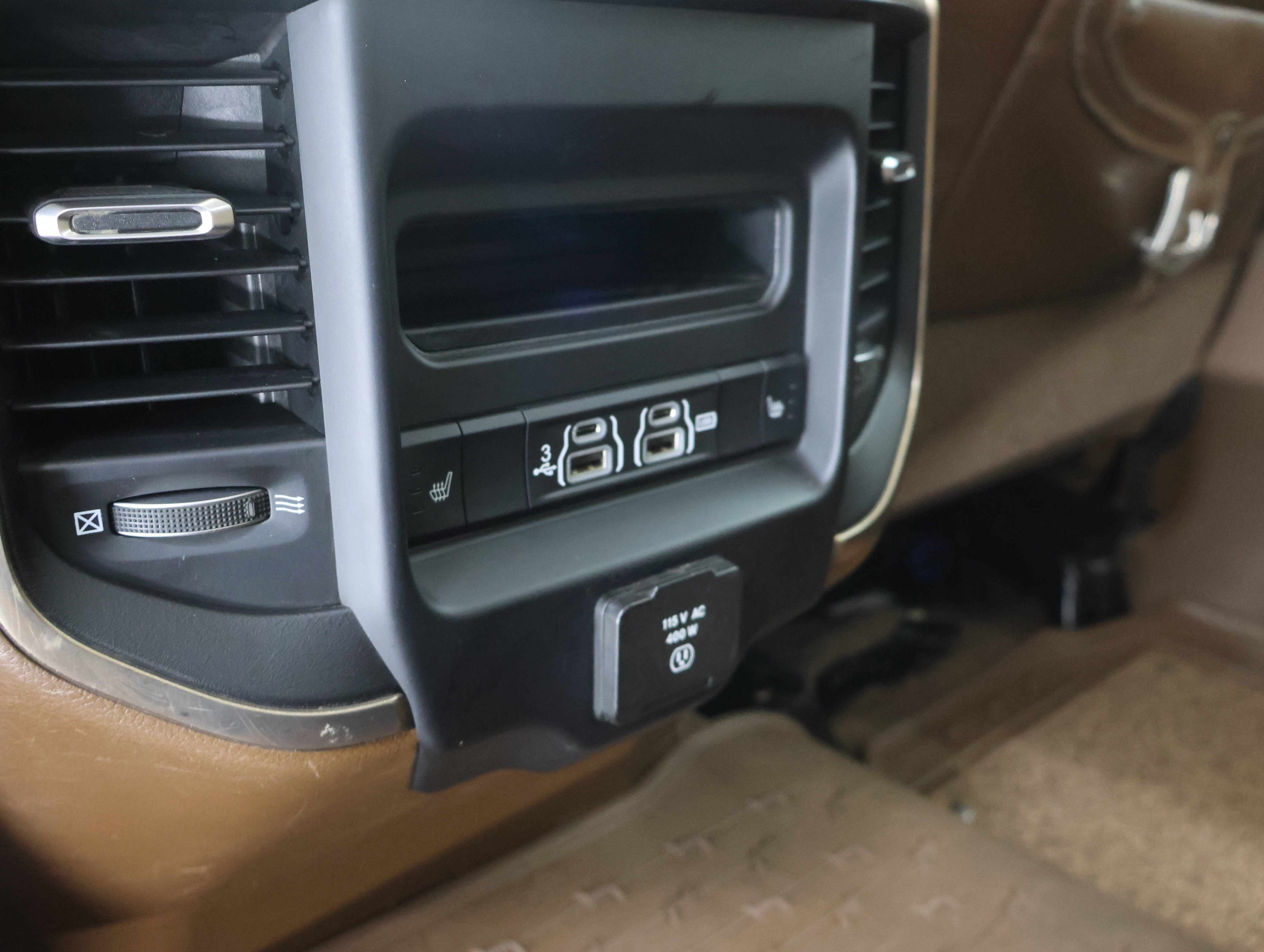 Used 2019 RAM 2500 Limited AWD/4WD image 42