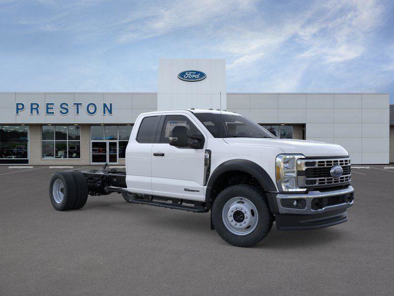 New 2026 Ford F550 4x4 Supercab Super Duty image 7