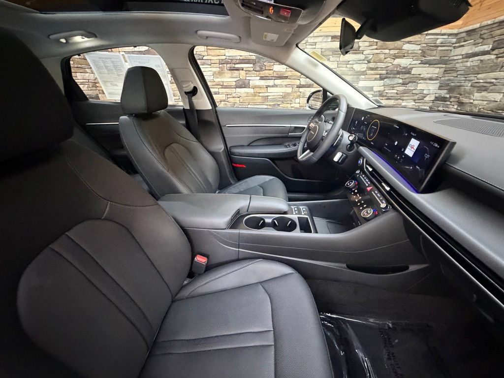 Used 2024 Hyundai Sonata Limited FWD image 26
