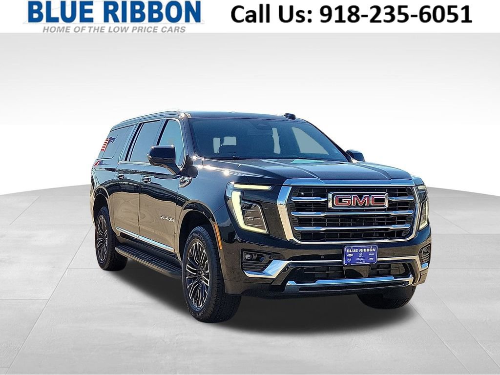 Used 2025 GMC Yukon XL Elevation image 1