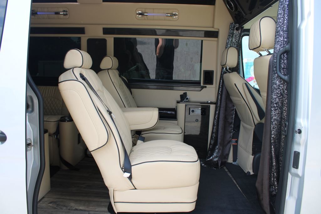 Used 2021 Mercedes-Benz Sprinter 3500 image 27