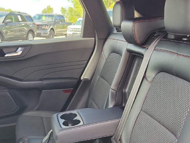 Used 2024 Ford Escape ST-Line w/ Tech Pack #1 AWD/4WD image 21